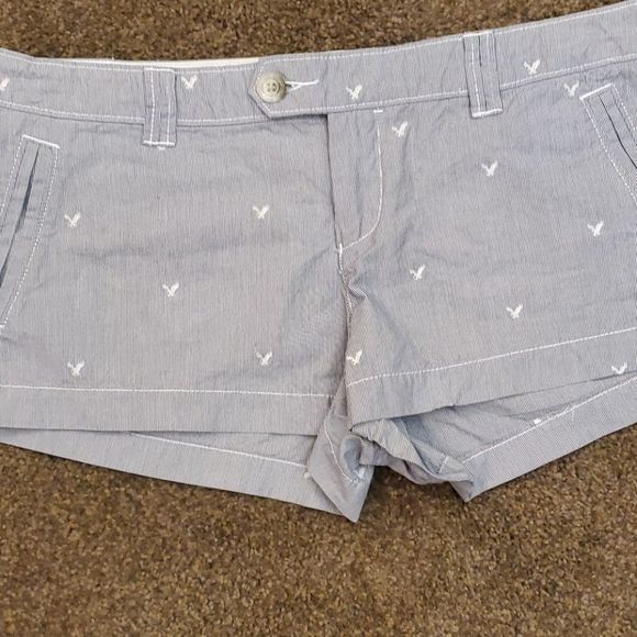 AE Summer Shorts - Picture 2 of 15